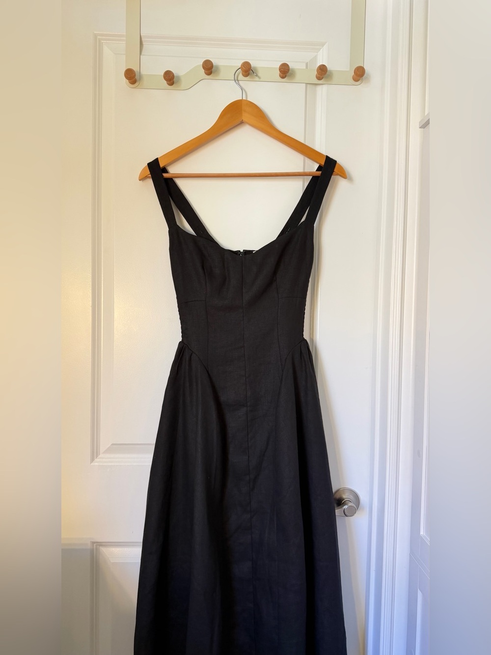 Reformation Birdie Linen Dress In Black, NEW WITHOUT TAGS, NEVER WORN, NO FLAWS. - Picture 8 of 13